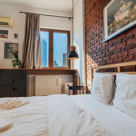 Ultra - Modern & Luxurious In Old Town Lägenhet Bukarest