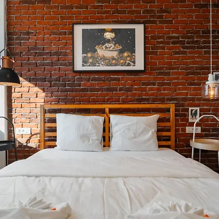 Ultra - Modern & Luxurious In Old Town *